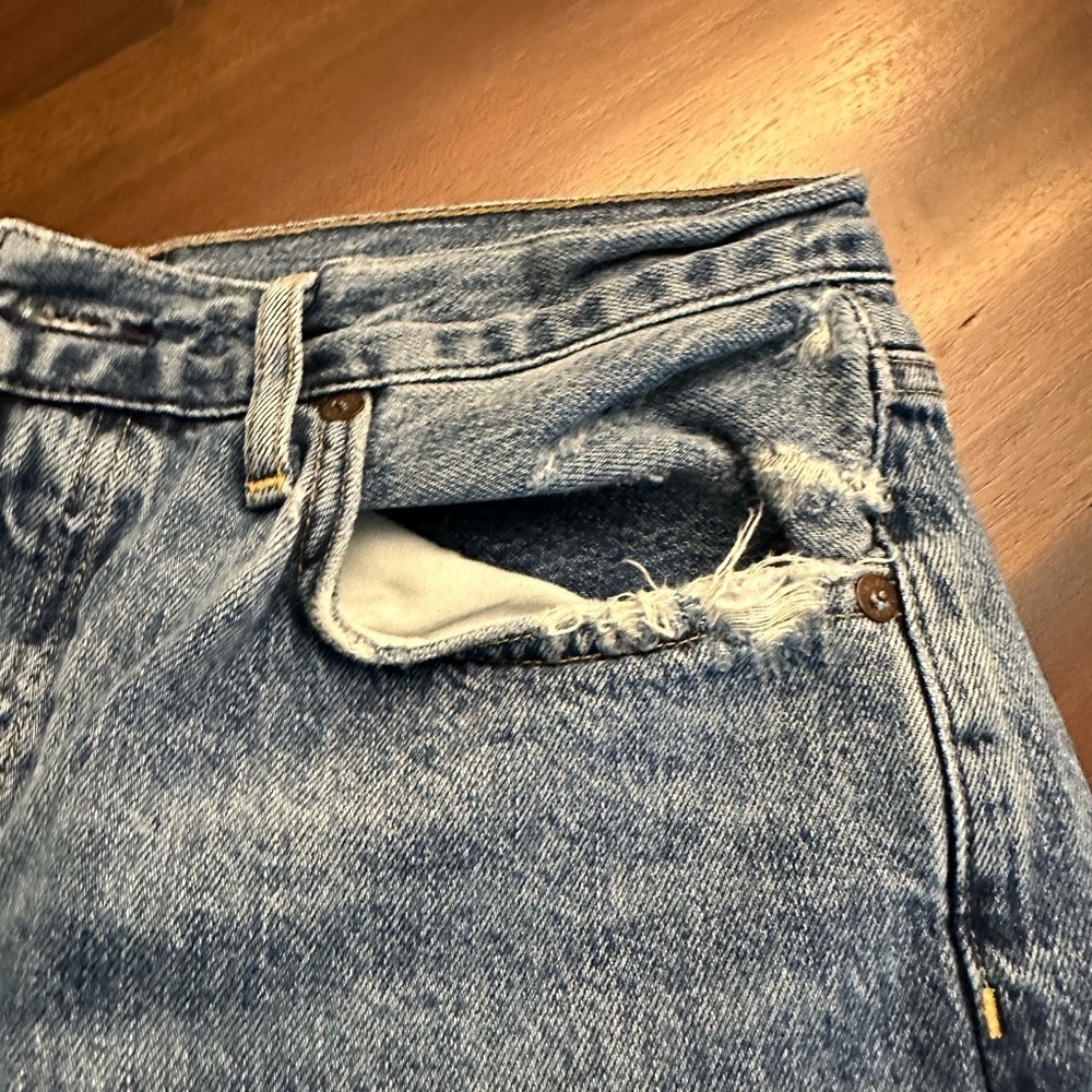 AGOLDE Riley High Rise Straight Crop Jeans in Frequency (J4) - Picture 9 of 11